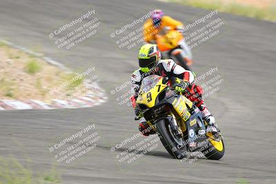 media/Jun-04-2022-WERA (Sat) [[b852bbbd55]]/Race 8 Superbike Expert Novice V7 HW/